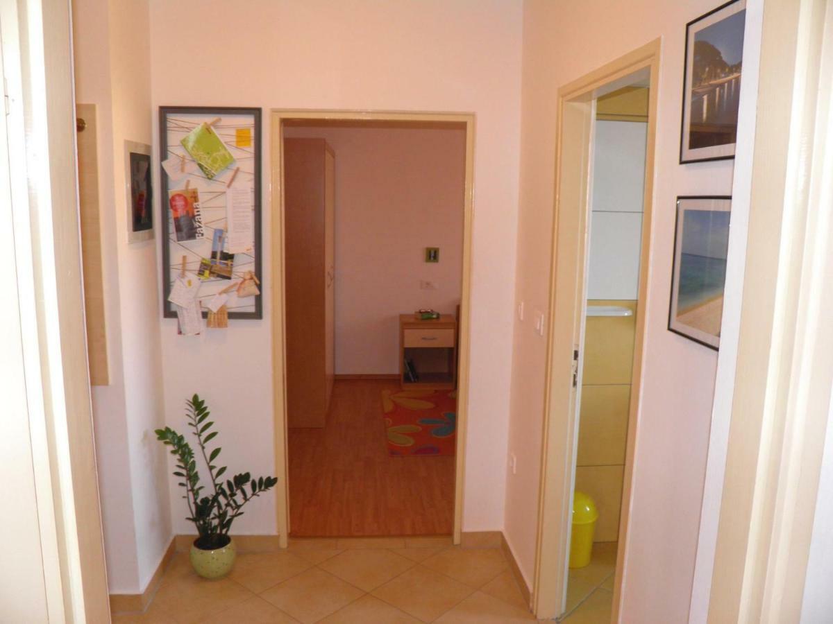 Apartment Suzy With Private Parking Fazana Exterior photo